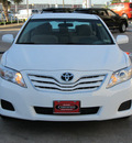 toyota camry 2011 white sedan le gasoline 4 cylinders front wheel drive automatic with overdrive 77074