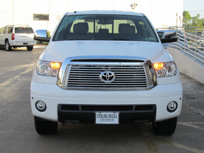 toyota tundra 2010 white limited gasoline 8 cylinders 2 wheel drive automatic with overdrive 77074