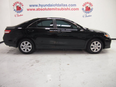 toyota camry 2011 black sedan le gasoline 4 cylinders front wheel drive automatic 75150
