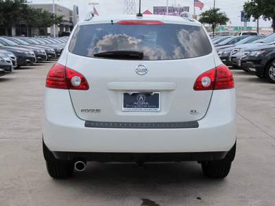 nissan rogue 2008 off white suv sl gasoline 4 cylinders front wheel drive automatic with overdrive 77074