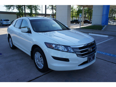 honda crosstour 2012 white ex l w navi gasoline 4 cylinders front wheel drive automatic 77339