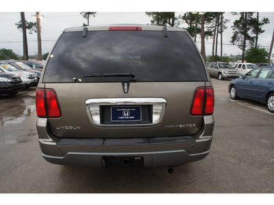 lincoln navigator 2003 gray suv luxury gasoline 8 cylinders dohc rear wheel drive automatic 77339