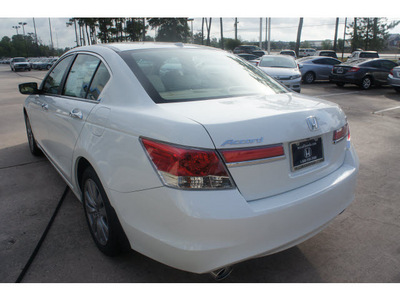 honda accord 2012 white sedan ex l v6 w navi gasoline 6 cylinders front wheel drive automatic 77339