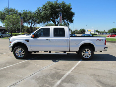 ford f 250 super duty 2010 white lariat diesel 8 cylinders 4 wheel drive automatic with overdrive 77477