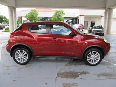 nissan juke 2011 red s gasoline 4 cylinders front wheel drive shiftable automatic 77477