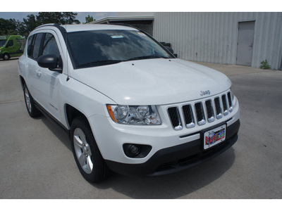 jeep compass 2012 bright white suv sport gasoline 4 cylinders 2 wheel drive not specified 77338