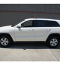 jeep grand cherokee 2012 white suv laredo gasoline 6 cylinders 2 wheel drive automatic 78028