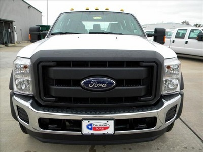 ford f 550 super duty 2012 white xl v8 6 speed automatic 77026