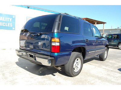 chevrolet tahoe 2005 dk  blue suv ls gasoline 8 cylinders rear wheel drive automatic with overdrive 77627