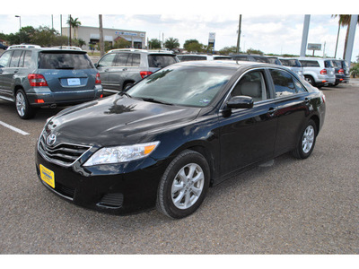 toyota camry 2011 black sedan le gasoline 4 cylinders front wheel drive automatic 78550