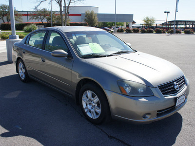 nissan altima 2006 pewter sedan 2 5 s gasoline 4 cylinders front wheel drive automatic 76087