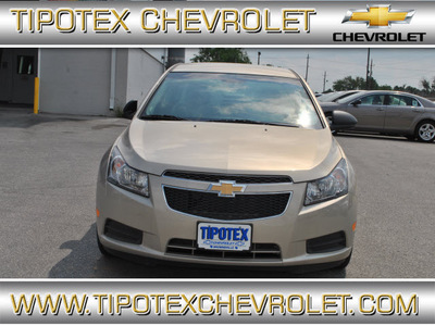 chevrolet cruze 2012 gold sedan ls gasoline 4 cylinders front wheel drive automatic 78521