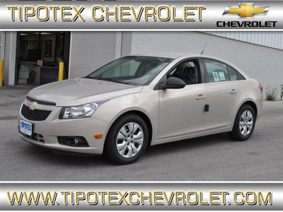 chevrolet cruze 2012 gold sedan ls gasoline 4 cylinders front wheel drive automatic 78521