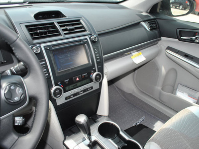 toyota camry hybrid 2012 gray sedan xle hybrid 4 cylinders front wheel drive automatic 76011