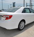 toyota camry hybrid 2012 white sedan xle hybrid 4 cylinders front wheel drive automatic 76011