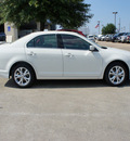 ford fusion 2012 white sedan 4dr sdn se fwd gasoline 4 cylinders front wheel drive 6 speed automatic 75070