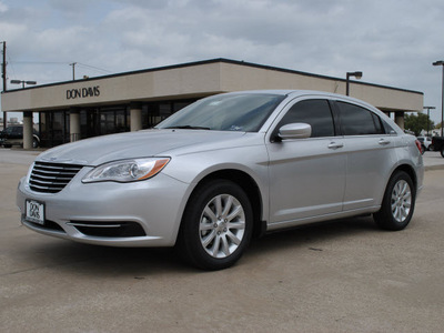 chrysler 200 2011 silver sedan touring gasoline 4 cylinders front wheel drive automatic 76011