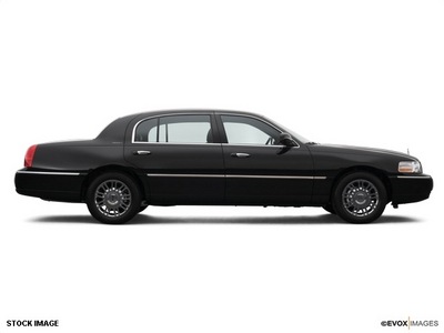 lincoln town car 2007 silver sedan gasoline 8 cylinders rear wheel drive 4 speed automatic 77351