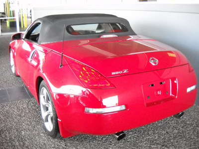 nissan 350z 2007 red gasoline 6 cylinders rear wheel drive automatic 79925