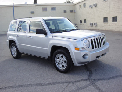 jeep patriot 2010 gray suv sport gasoline 4 cylinders 4 wheel drive automatic 79925