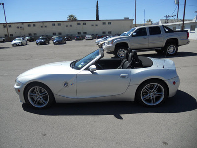 bmw z4 m 2006 silver gasoline 6 cylinders rear wheel drive automatic 79925