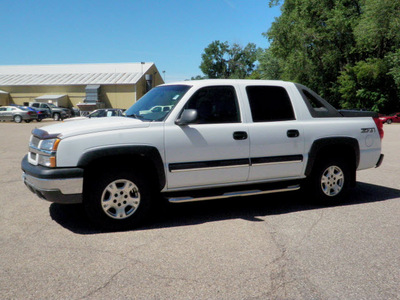 chevrolet avalanche 2003 white suv 1500 z71 gasoline 8 cylinders 4 wheel drive automatic 55318