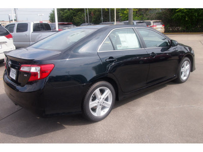 toyota camry 2012 gray sedan se gasoline 4 cylinders front wheel drive automatic 77074