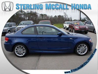 bmw 1 series 2009 blue coupe 128i gasoline 6 cylinders rear wheel drive 6 speed manual 77339