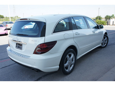 mercedes benz r class 2009 white suv r350 gasoline 6 cylinders 4 wheel drive automatic 78626
