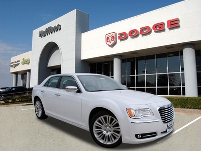 chrysler 300 2012 off white sedan limited gasoline 6 cylinders rear wheel drive automatic 75067