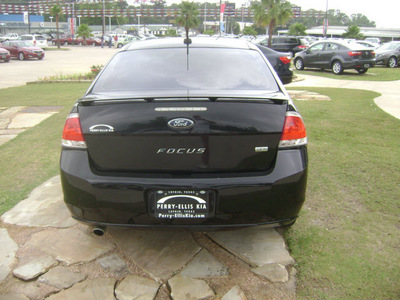 ford focus 2009 black sedan ses gasoline 4 cylinders front wheel drive automatic 75901