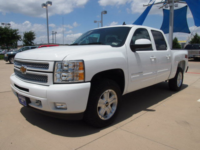 chevrolet silverado 1500 2012 white lt z71 4x4 flex fuel 8 cylinders 4 wheel drive automatic 75087