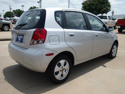 chevrolet aveo 2006 silver hatchback ls gasoline 4 cylinders front wheel drive automatic 75087
