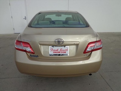 toyota camry 2010 tan sedan le gasoline 4 cylinders front wheel drive automatic 78577