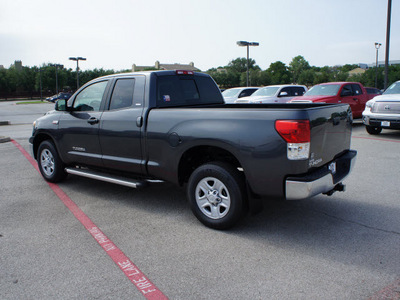 toyota tundra 2011 gray grade gasoline 8 cylinders 2 wheel drive automatic 76011