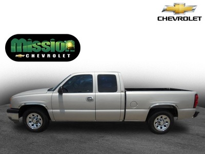 chevrolet silverado 1500 2005 light gold pickup truck gasoline 6 cylinders rear wheel drive automatic 79936