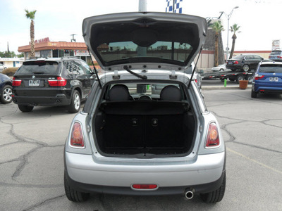 mini cooper 2009 silver hatchback gasoline 4 cylinders front wheel drive automatic 79925