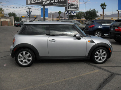 mini cooper 2009 silver hatchback gasoline 4 cylinders front wheel drive automatic 79925