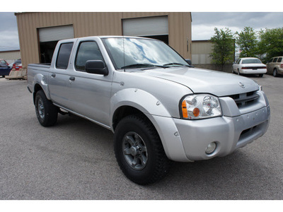 nissan frontier 2004 silver xe v6 gasoline 6 cylinders rear wheel drive 5 speed manual 76543
