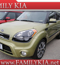 kia soul 2012 green wagon soul! 4 cylinders front wheel drive 6 speed automatic 77539