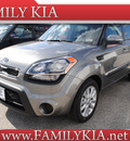 kia soul 2012 lt  gray wagon soul 4 cylinders front wheel drive 6 speed automatic 77539