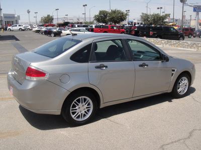 ford focus 2008 grey sedan gasoline 4 cylinders front wheel drive automatic 79936