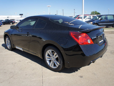 nissan altima 2012 black coupe 2 5 s gasoline 4 cylinders front wheel drive cont  variable trans  75150