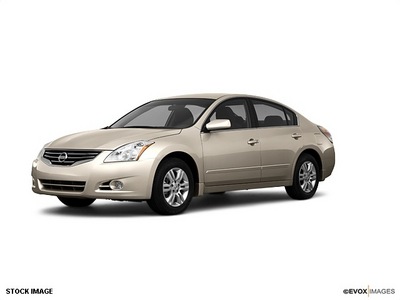 nissan altima 2010 sedan gasoline 4 cylinders front wheel drive cont  variable trans  75150