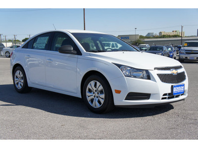 chevrolet cruze 2012 white sedan ls gasoline 4 cylinders front wheel drive automatic 78216