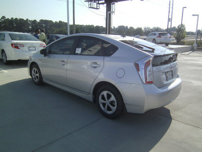 toyota prius 2012 silver hatchback three hybrid 4 cylinders front wheel drive automatic 75569