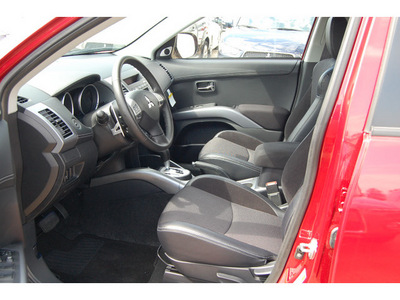 mitsubishi outlander 2012 dk  red suv se gasoline 4 cylinders front wheel drive autostick 77065