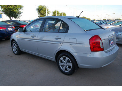 hyundai accent 2011 silver sedan gls gasoline 4 cylinders front wheel drive automatic with overdrive 77065