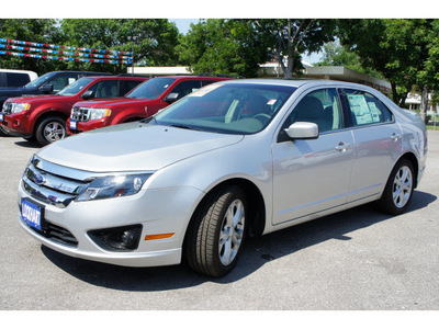 ford fusion 2012 silver sedan se gasoline 4 cylinders front wheel drive automatic 78644