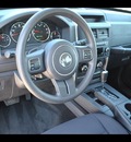 jeep liberty 2011 suv gasoline 6 cylinders 2 wheel drive 4 speed automatic 77090